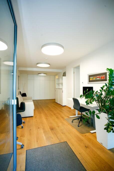 Top Central Apartment On Karlsplatz 维也纳 外观 照片